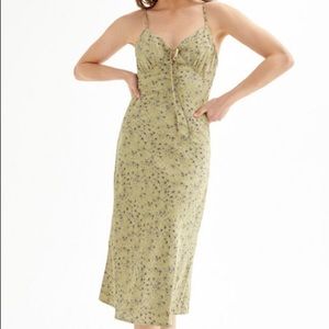 NWT floral green midi dress